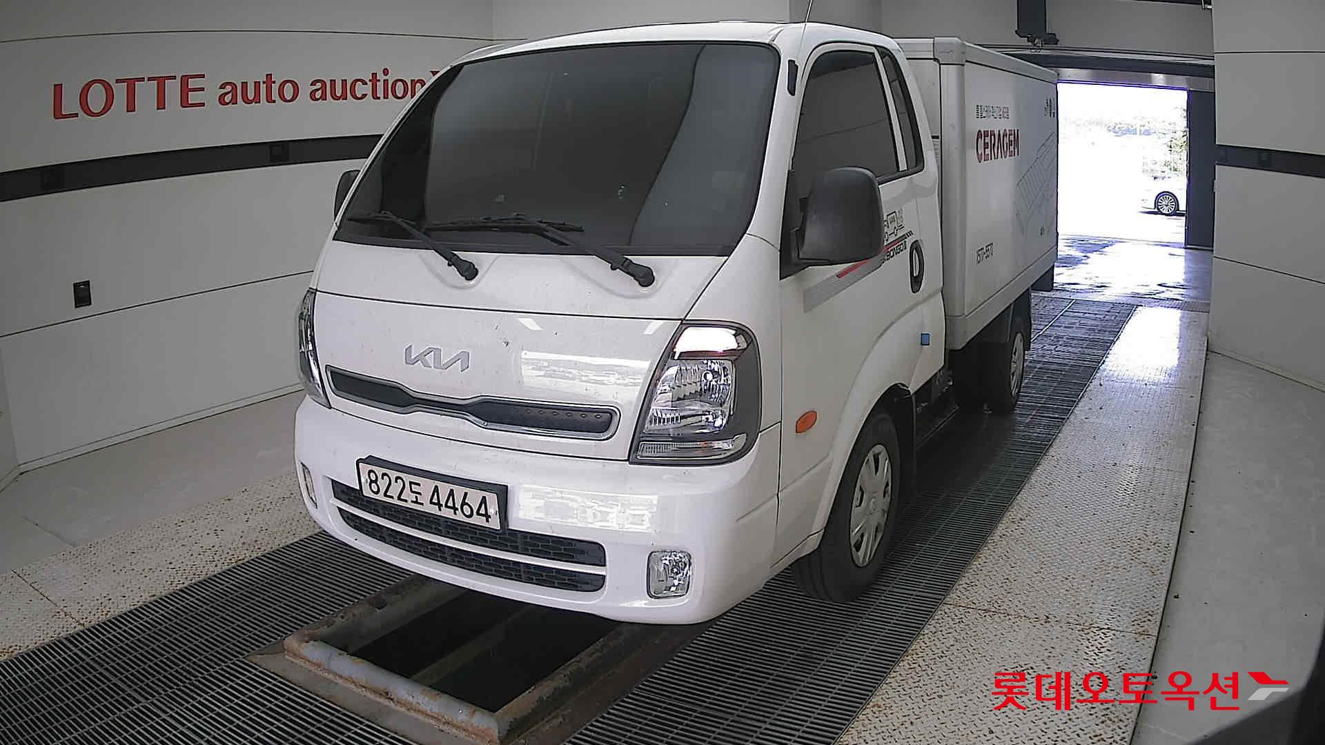 Kia Bongo III Low-profile built-in car 2022 Белый из Кореи