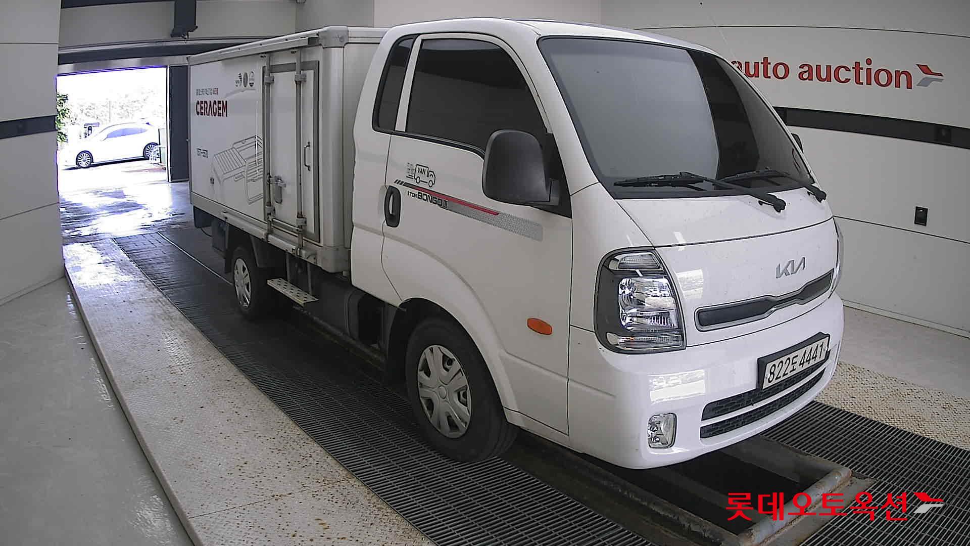 Kia Bongo III Low-profile built-in car 2022 Белый из Кореи, фото 2