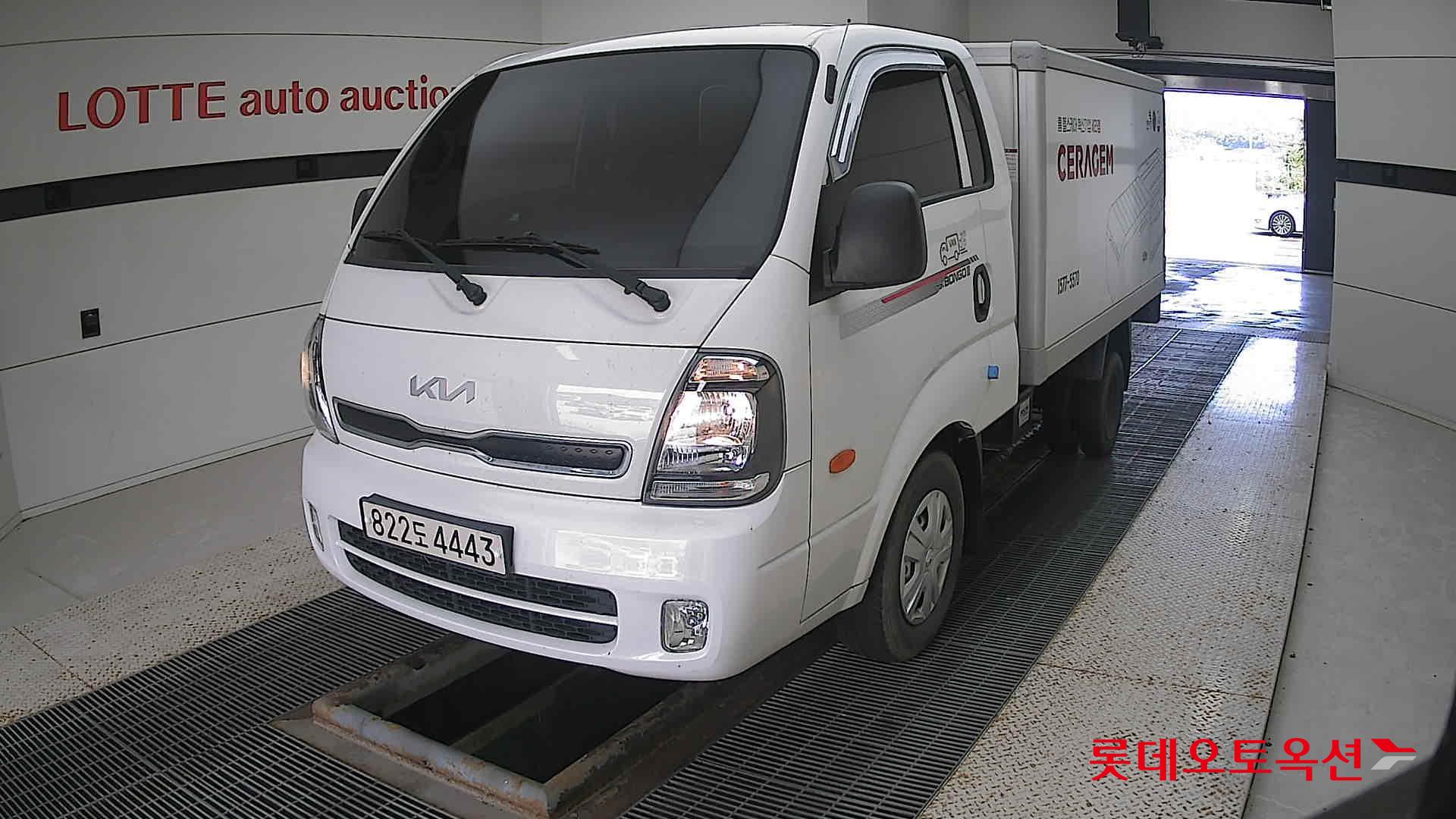 Kia Bongo III Low-profile built-in car 2022 Белый из Кореи