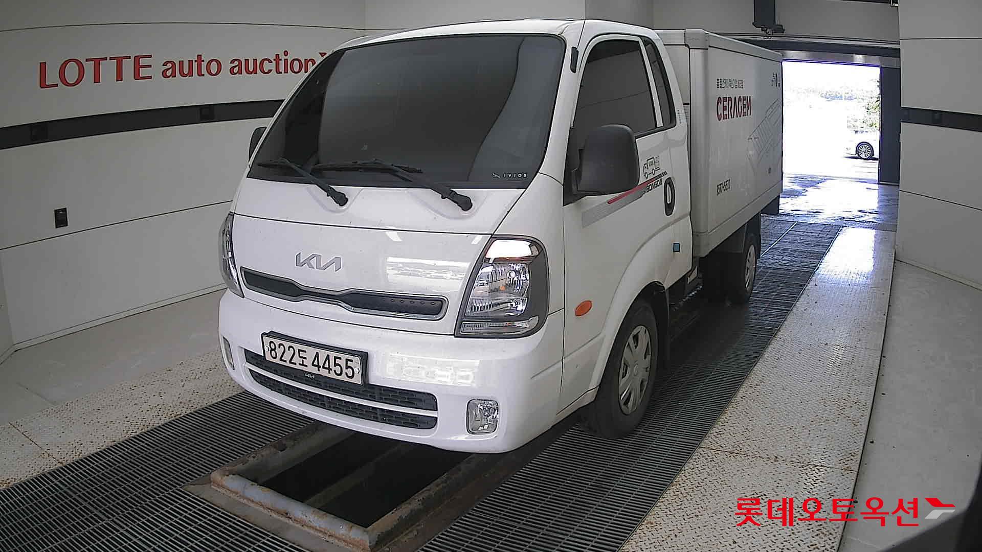 Kia Bongo III Low-profile built-in car 2022 Белый из Кореи