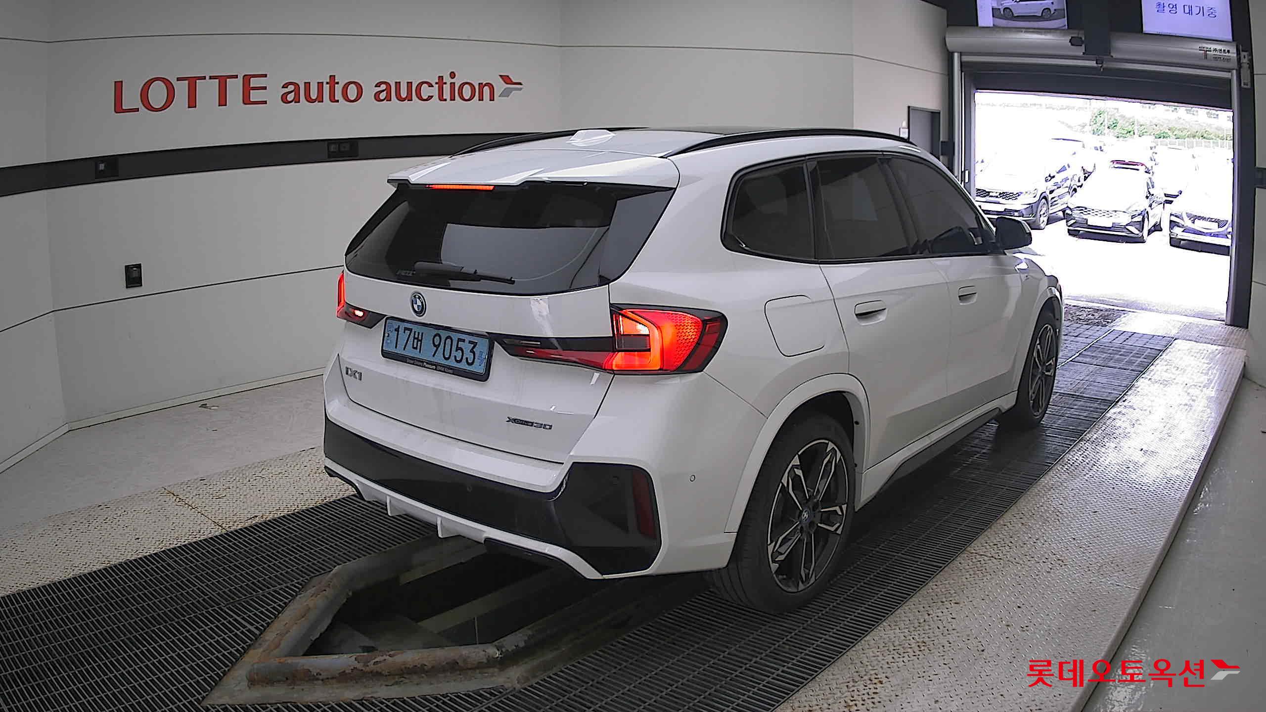 BMW  iX1 xDrive30 2024 Белый из Кореи, фото 4