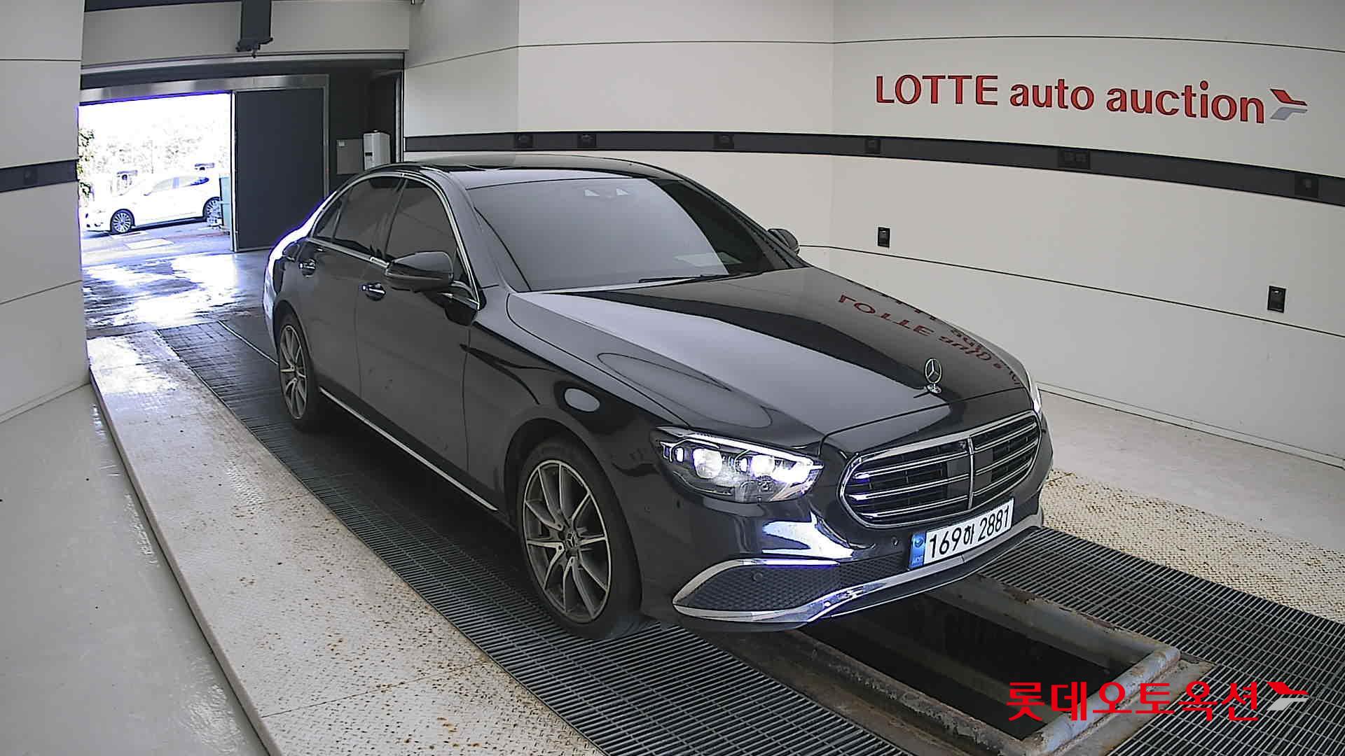 مرسيدس E300E