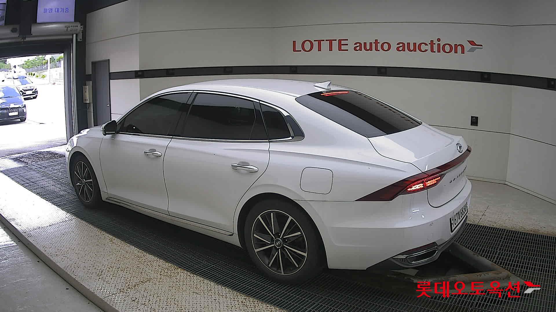 Hyundai Grandeur id 3057689 из Кореи 10