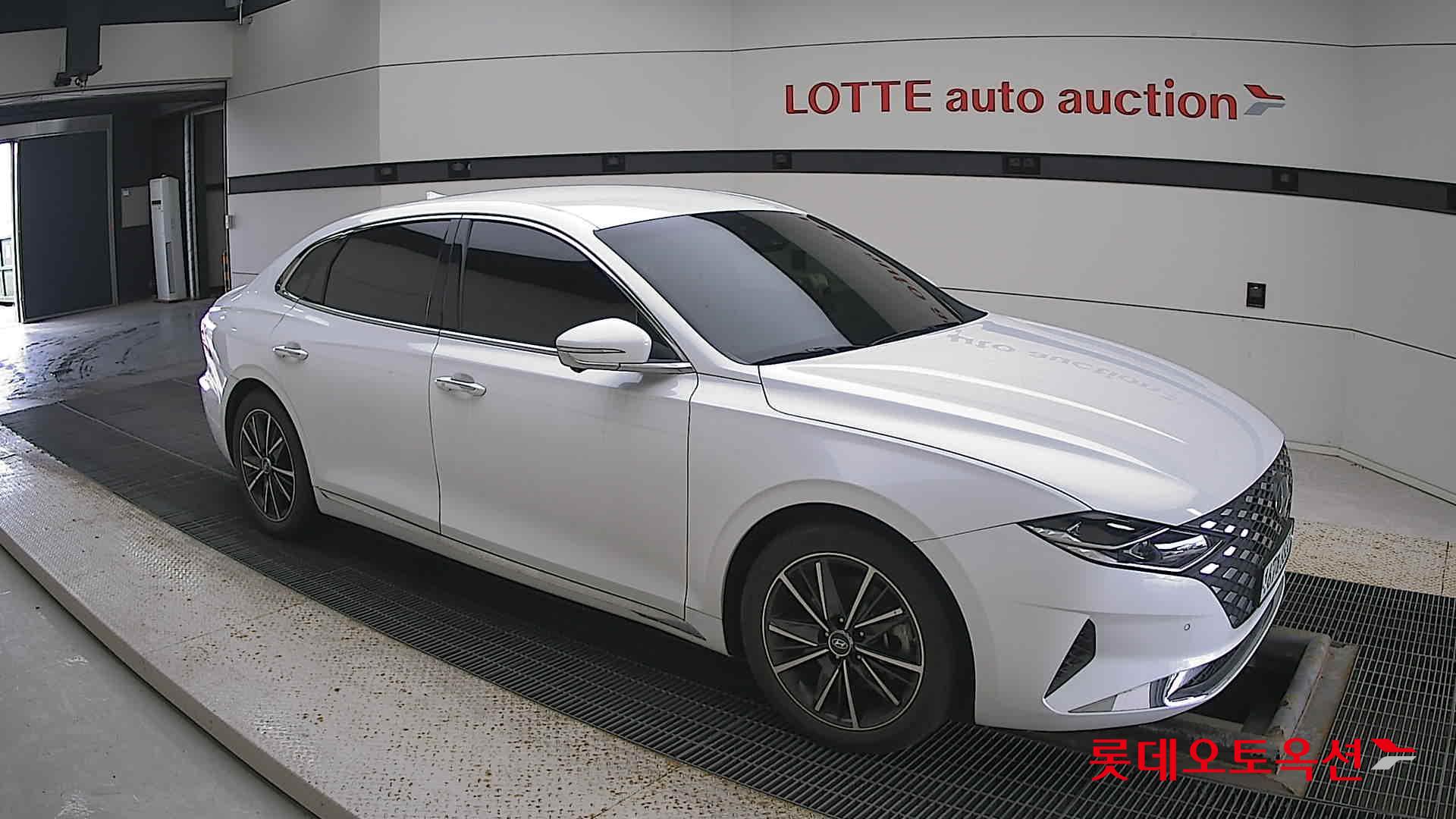 Hyundai Grandeur id 3057689 из Кореи 16