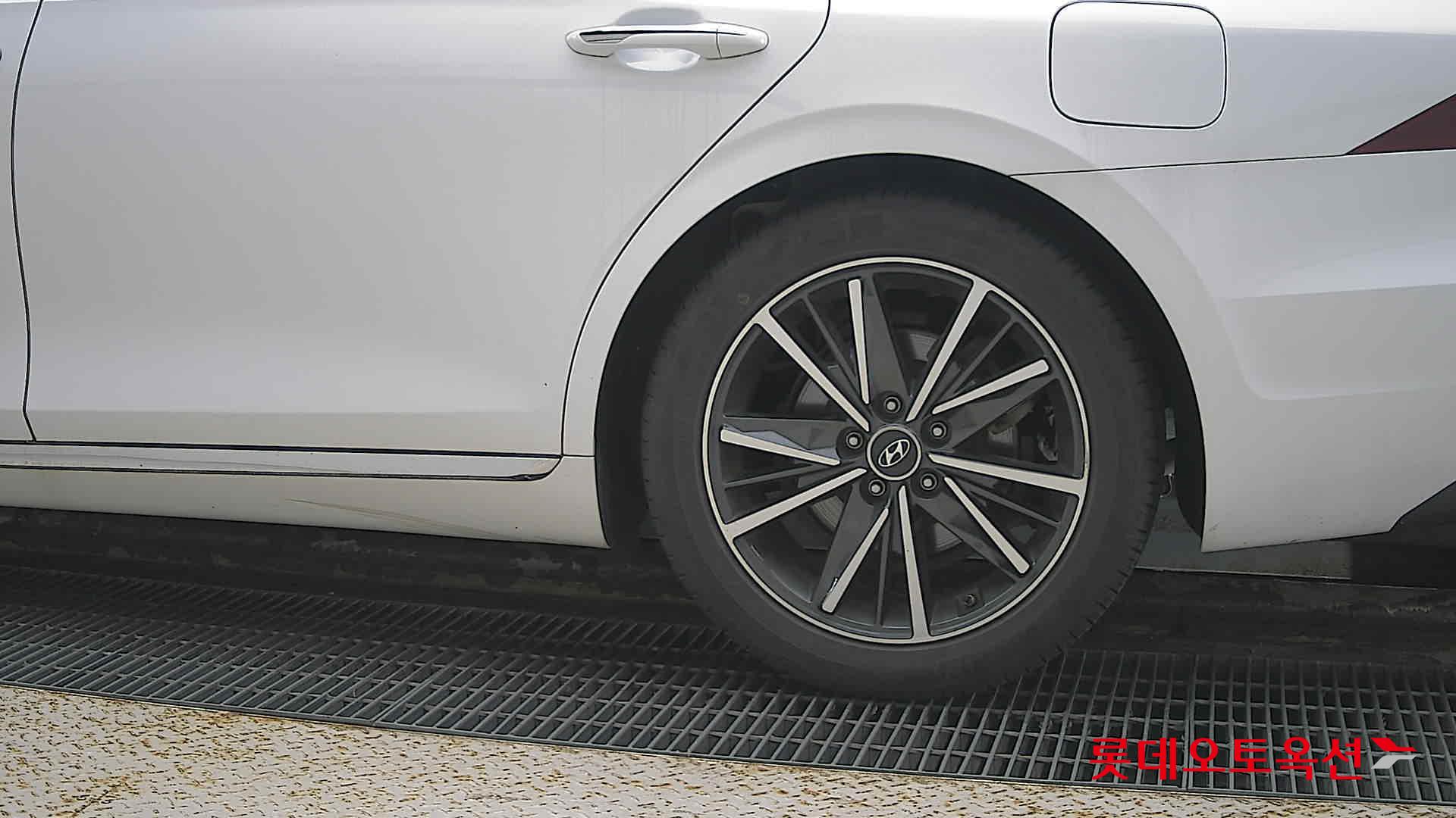 Hyundai Grandeur id 3057689 из Кореи 22