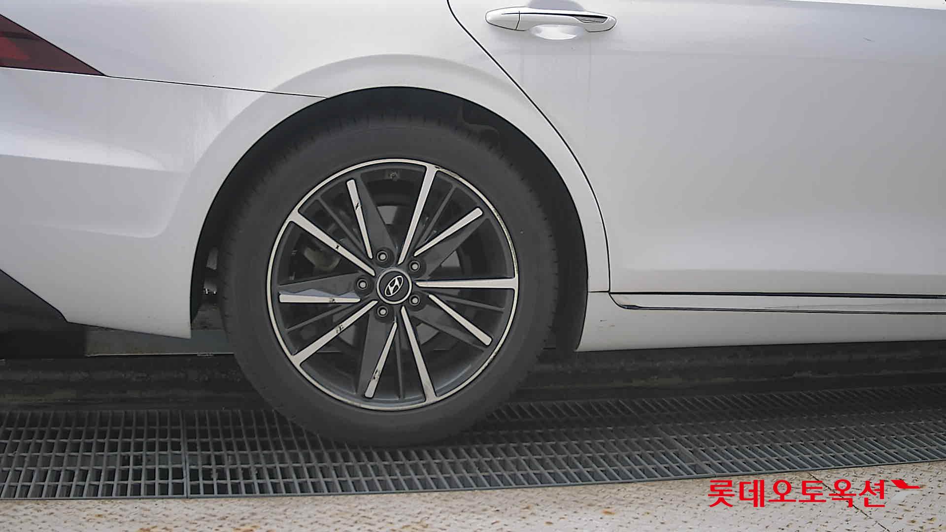 Hyundai Grandeur id 3057689 из Кореи 24