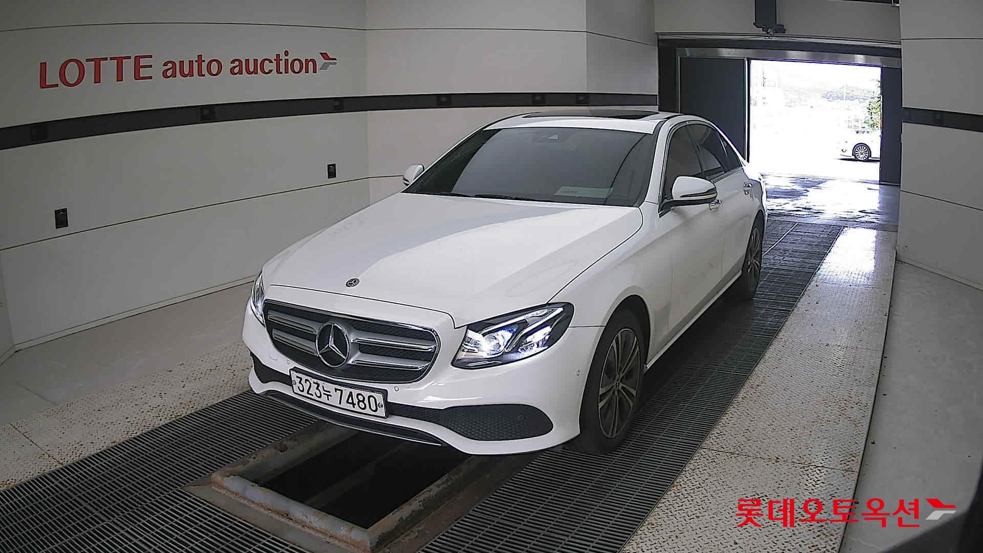 Mercedes-Benz Benz E220 d 2020 Белый из Кореи