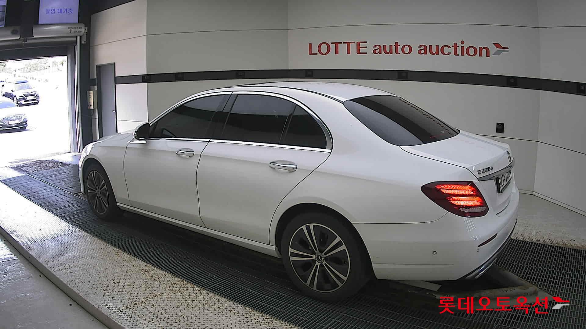 Mercedes-Benz Benz E220 d id 3062820 из Кореи 10