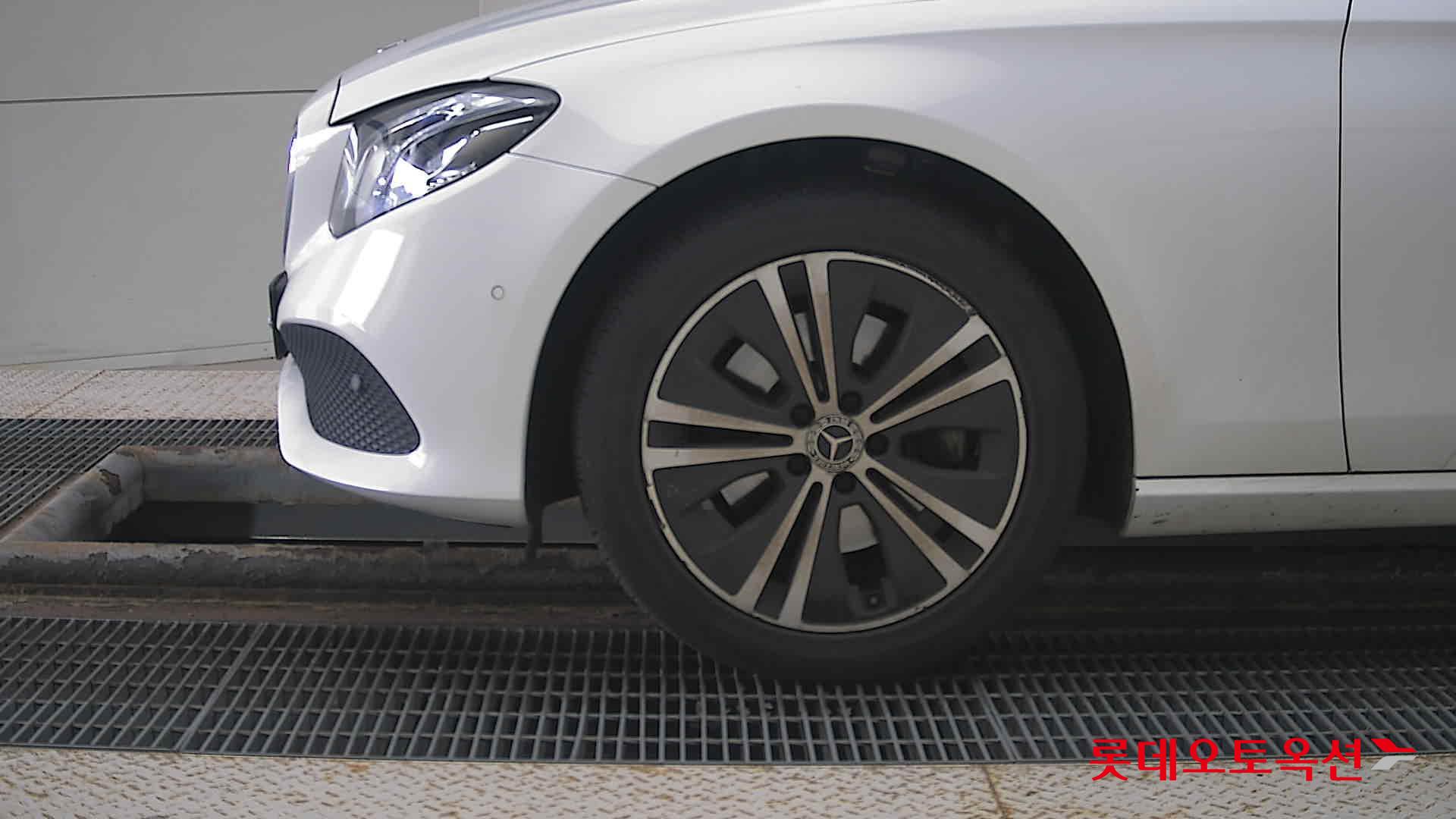 Mercedes-Benz Benz E220 d id 3062820 из Кореи 21