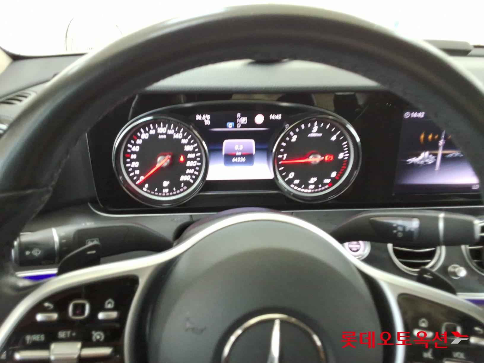 Mercedes-Benz Benz E220 d id 3062820 из Кореи 29