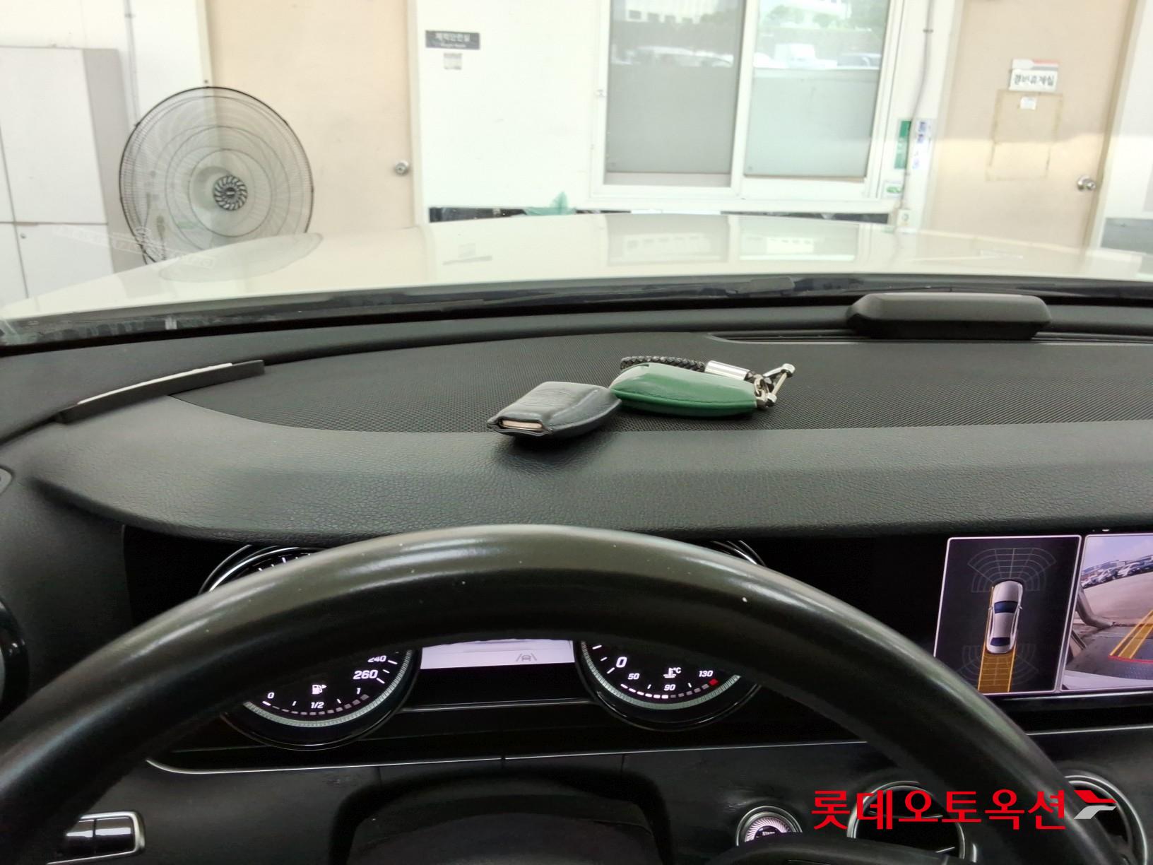 Mercedes-Benz Benz E220 d id 3062820 из Кореи 33