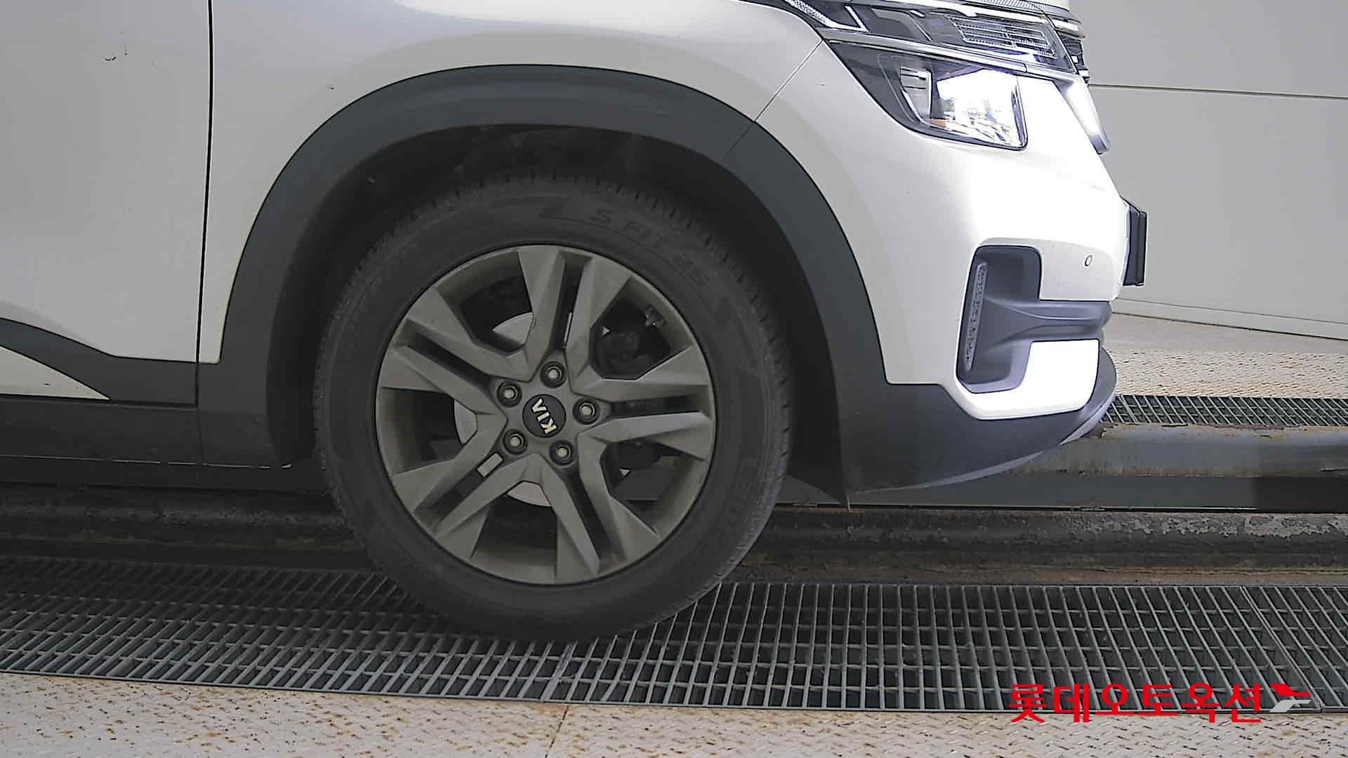 Kia Seltos id 3062758 из Кореи 23