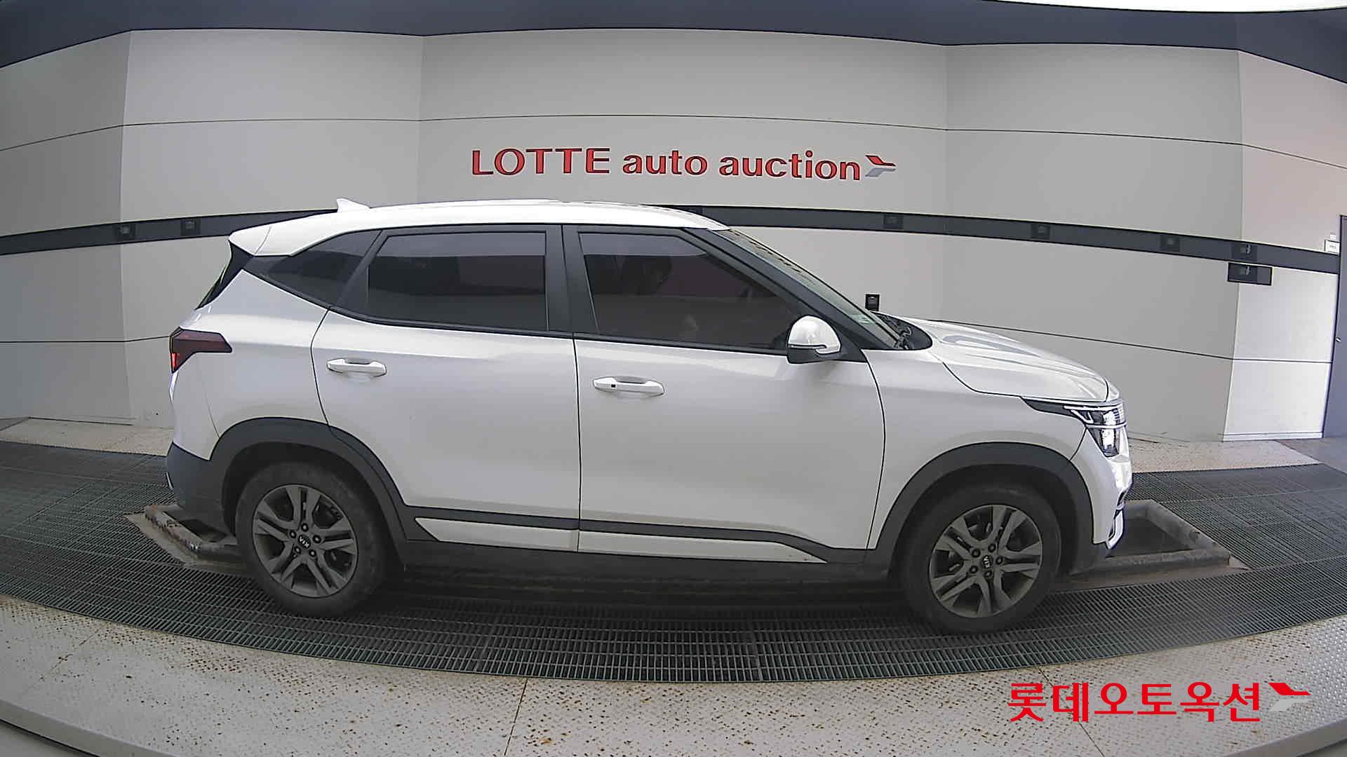 Kia Seltos 2021 Белый из Кореи, фото 3