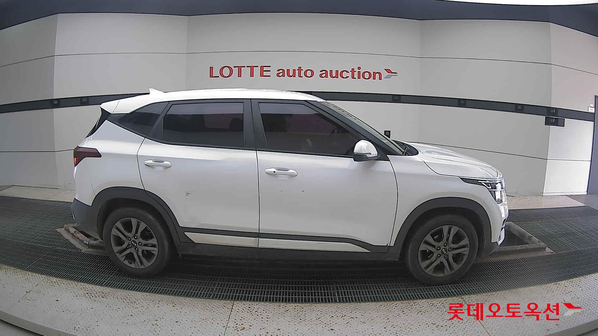 Kia Seltos 2021 Белый из Кореи, фото 3