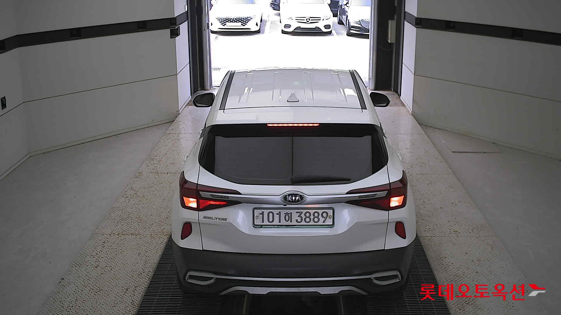 Kia Seltos 2021 Белый из Кореи, фото 5