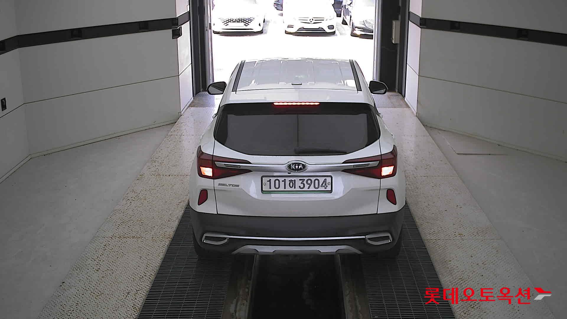 Kia Seltos 2021 Белый из Кореи, фото 5