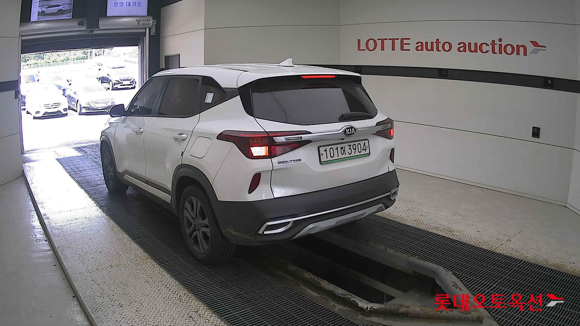 Kia Seltos 2021 Белый из Кореи, фото 6