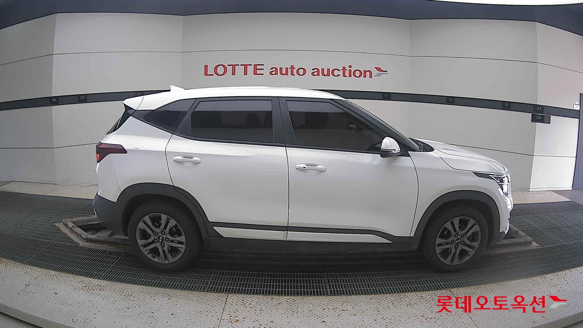 Kia Seltos 2021 Белый из Кореи, фото 3