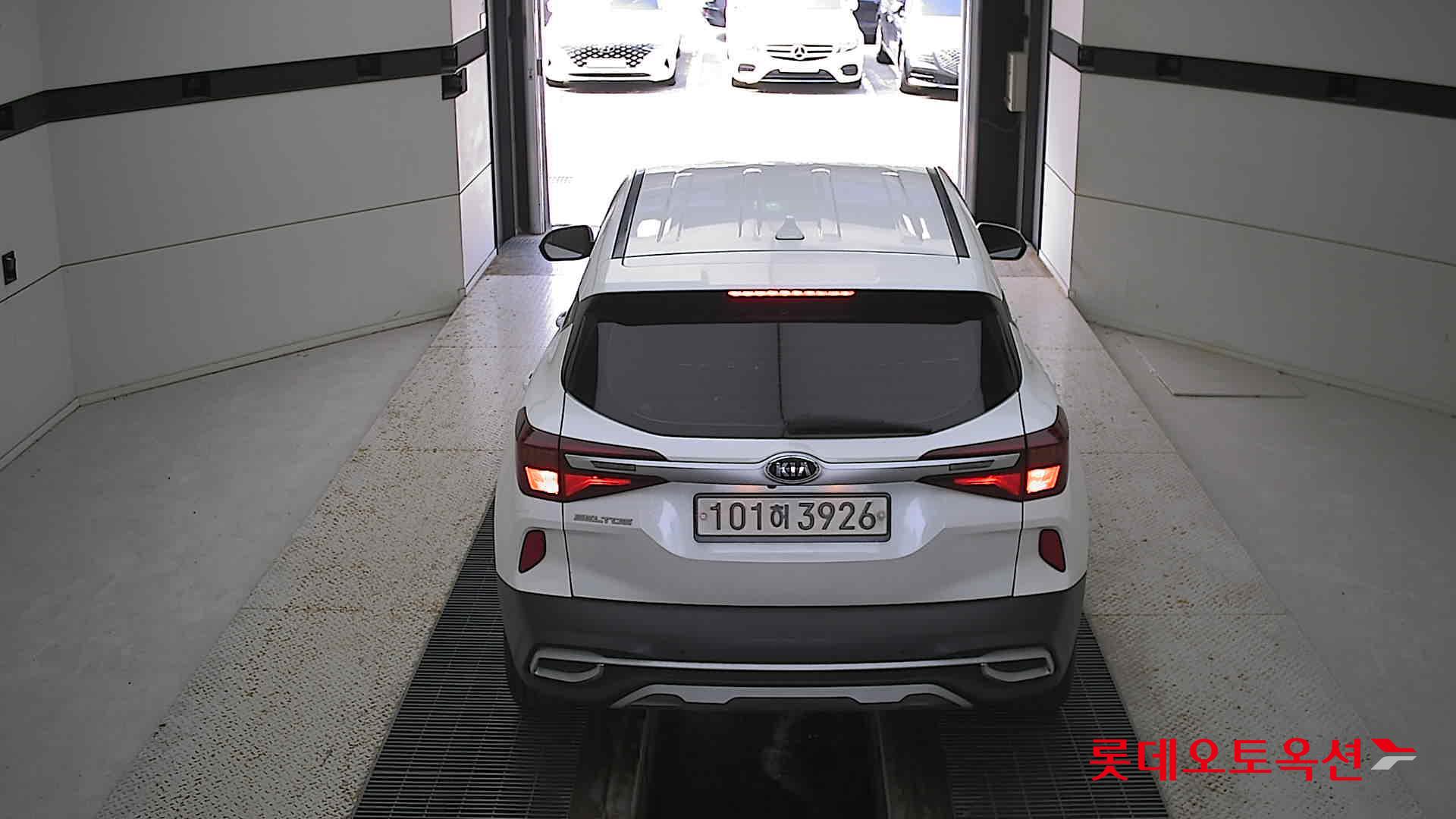 Kia Seltos 2021 Белый из Кореи, фото 5