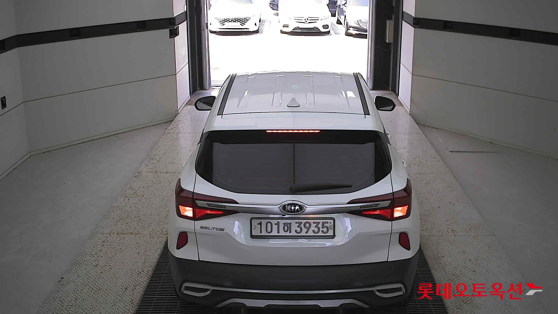 Kia Seltos 2021 Белый из Кореи, фото 5