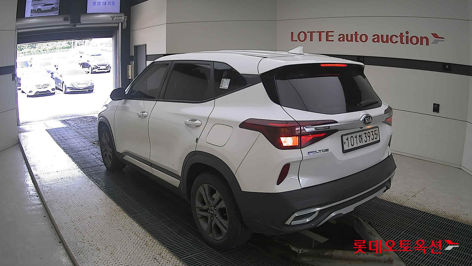 Kia Seltos 2021 Белый из Кореи, фото 6