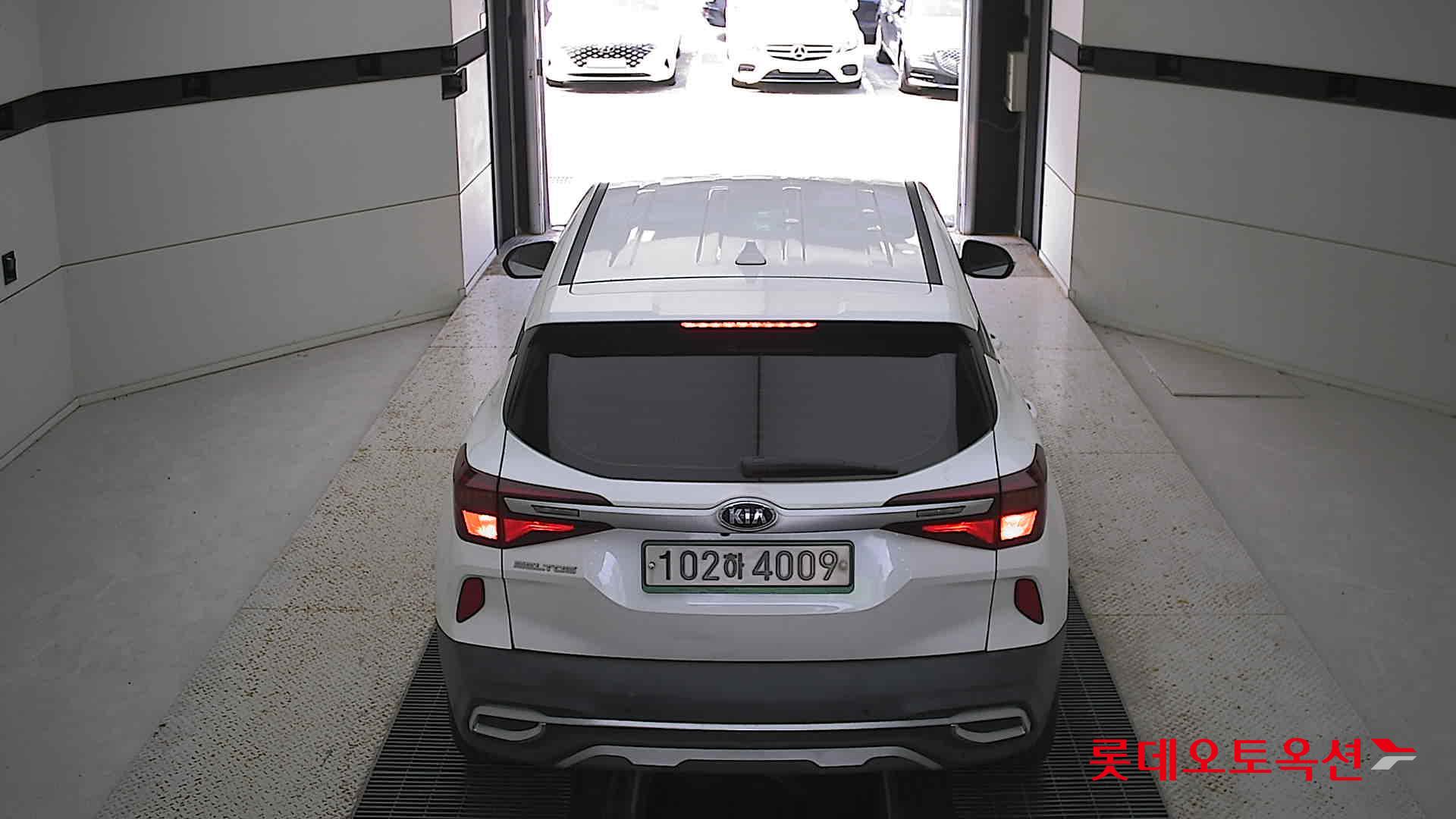 Kia Seltos 2021 Белый из Кореи, фото 5