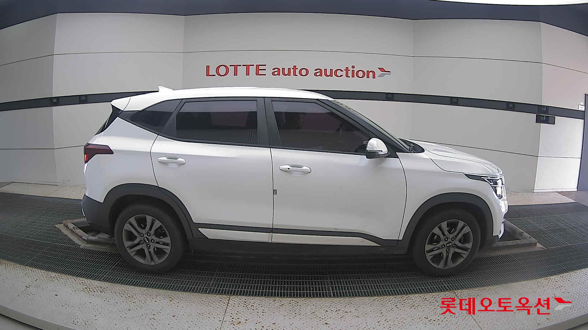 Kia Seltos 2021 Белый из Кореи, фото 3