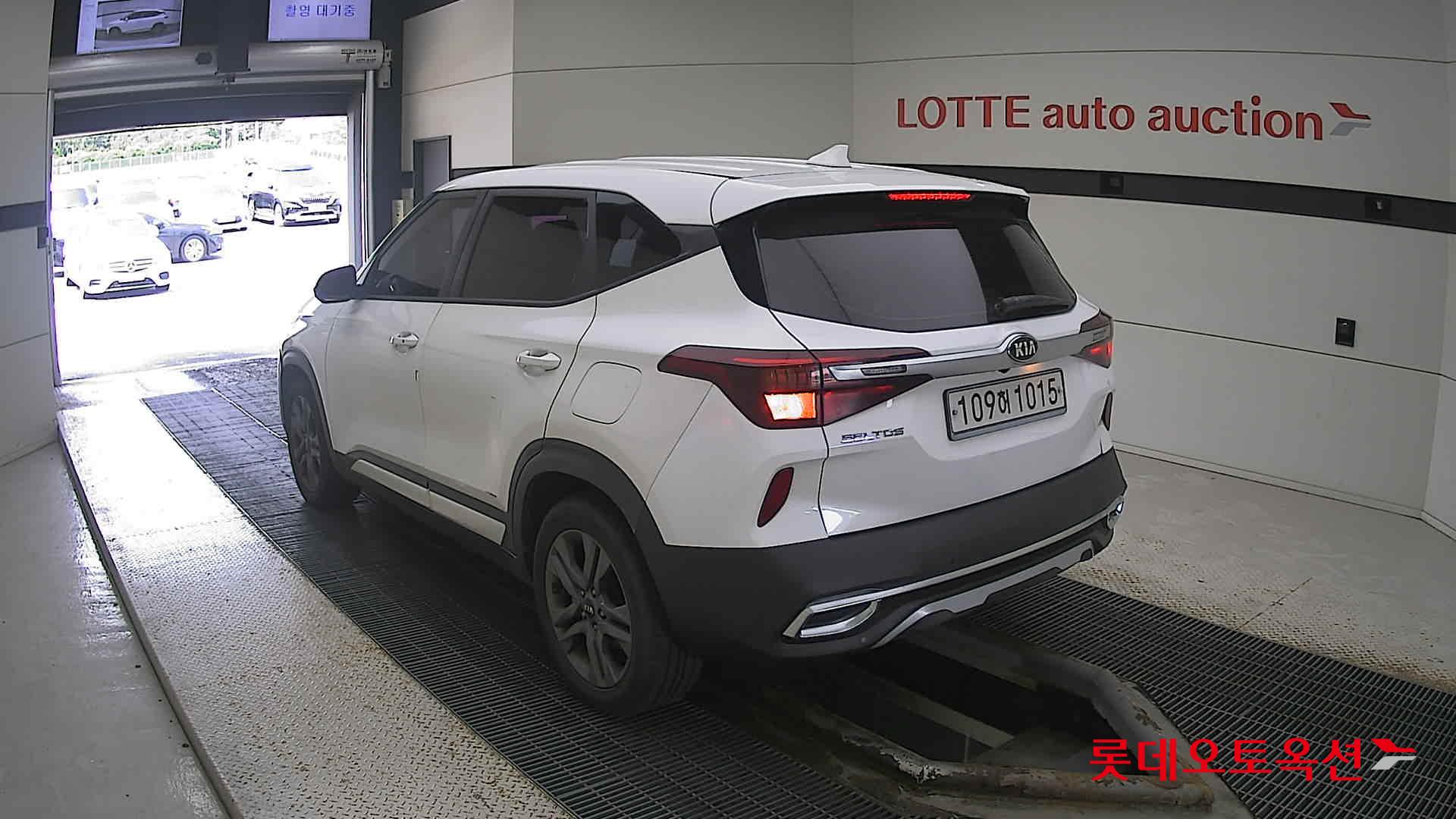 Kia Seltos 2021 Белый из Кореи, фото 6