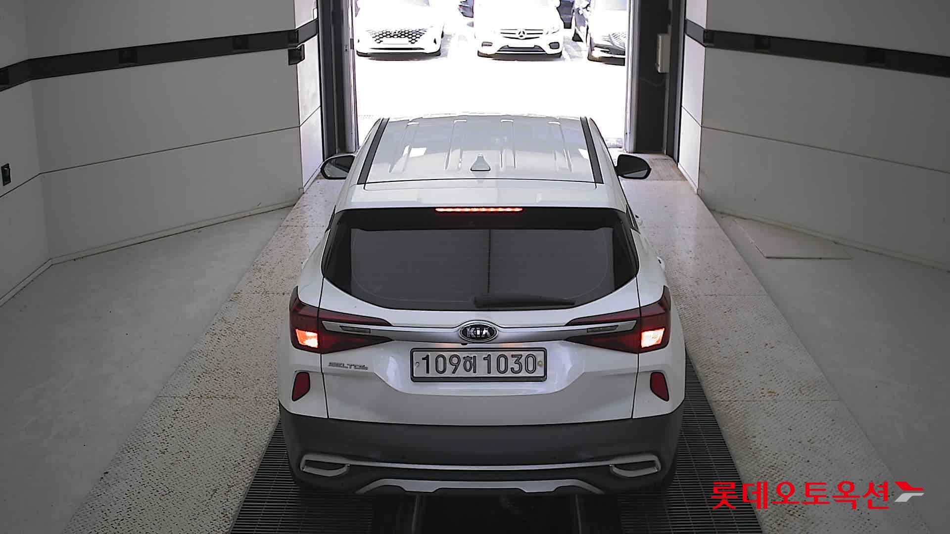 Kia Seltos 2021 Белый из Кореи, фото 5