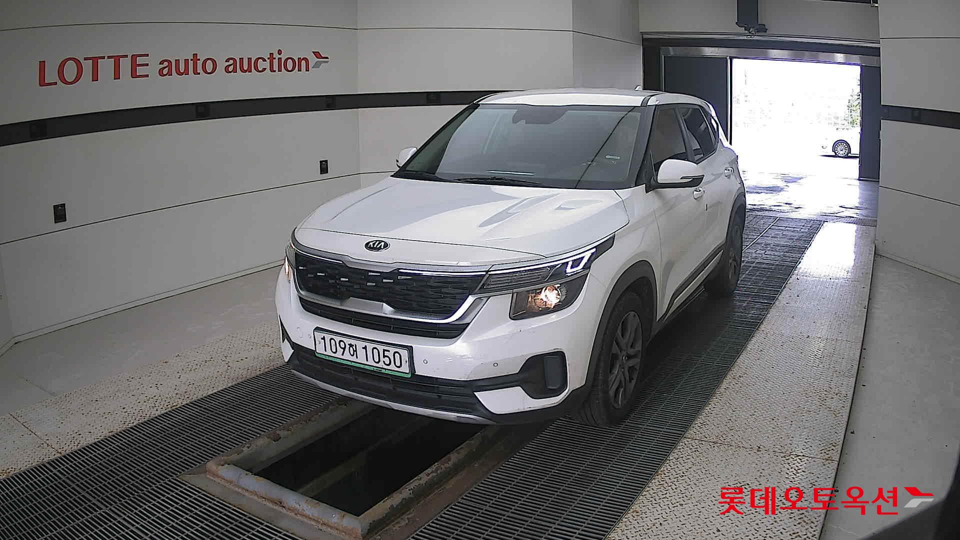 Kia Seltos 2021 Белый из Кореи