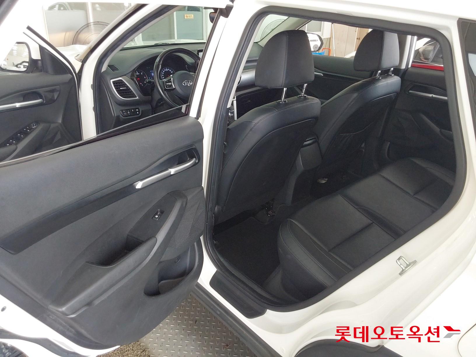 Kia Seltos id 3062776 из Кореи 35