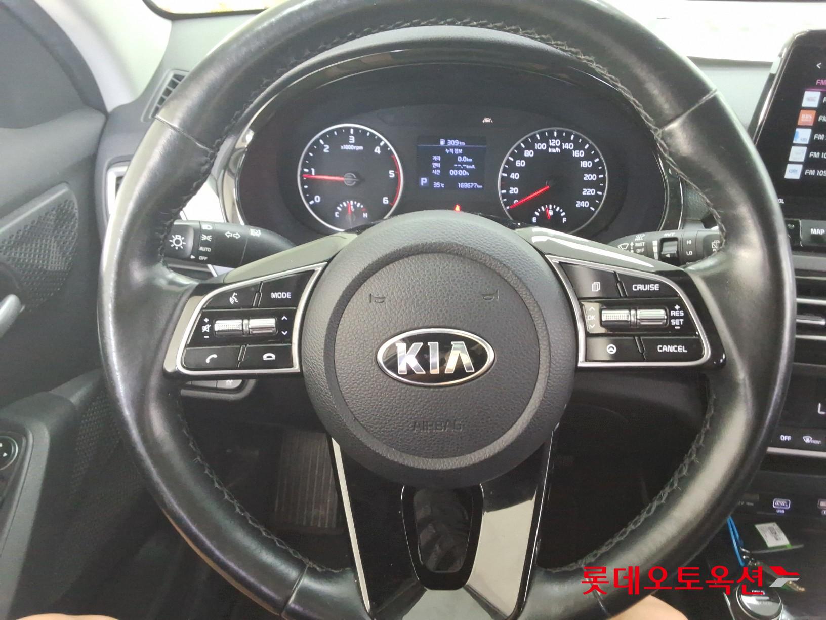 Kia Seltos id 3062761 из Кореи 29