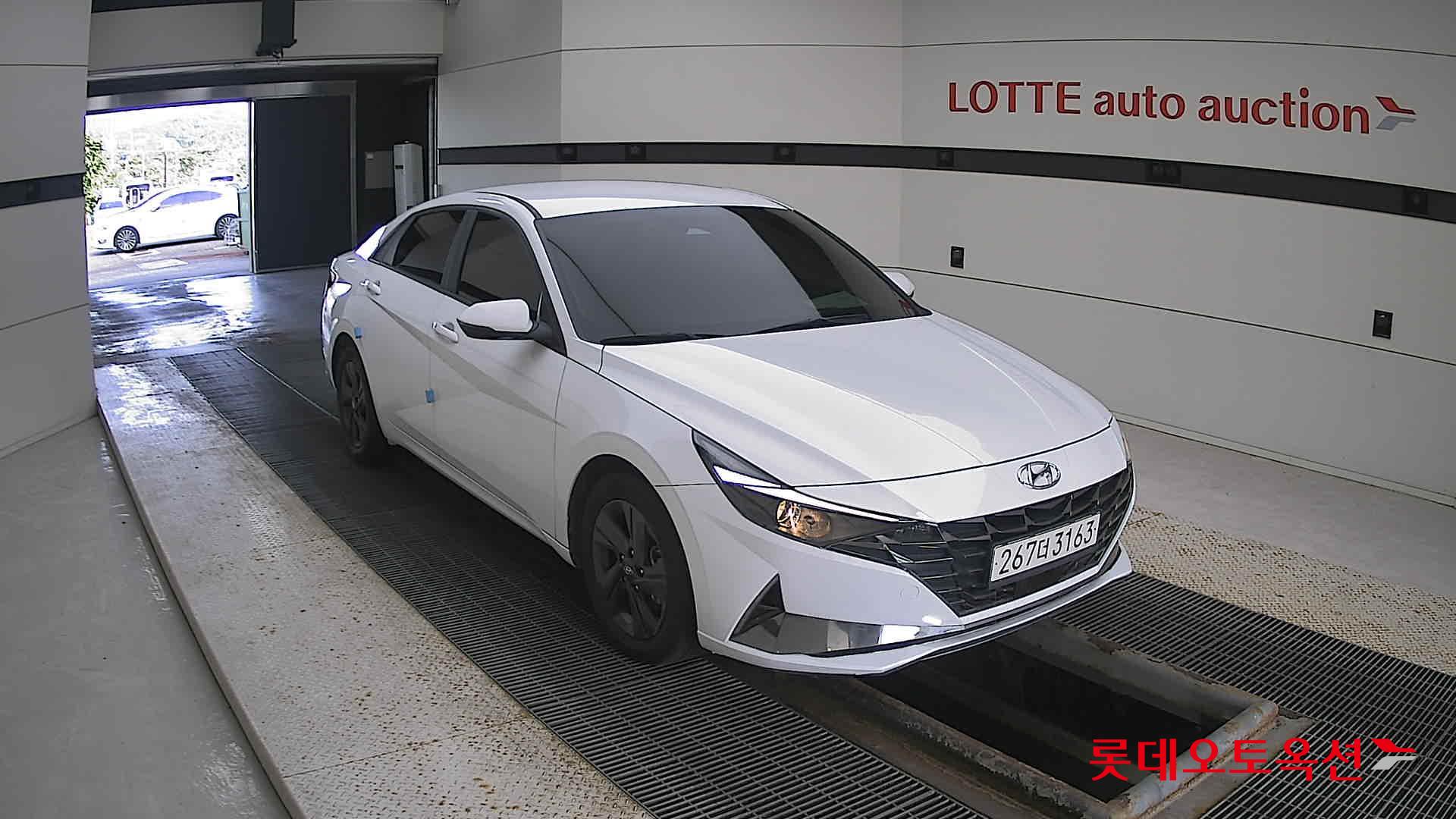 Hyundai Avante Hybrid 2021 Белый из Кореи, фото 2