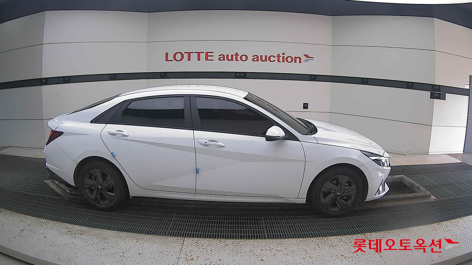 Hyundai Avante Hybrid 2021 Белый из Кореи, фото 3