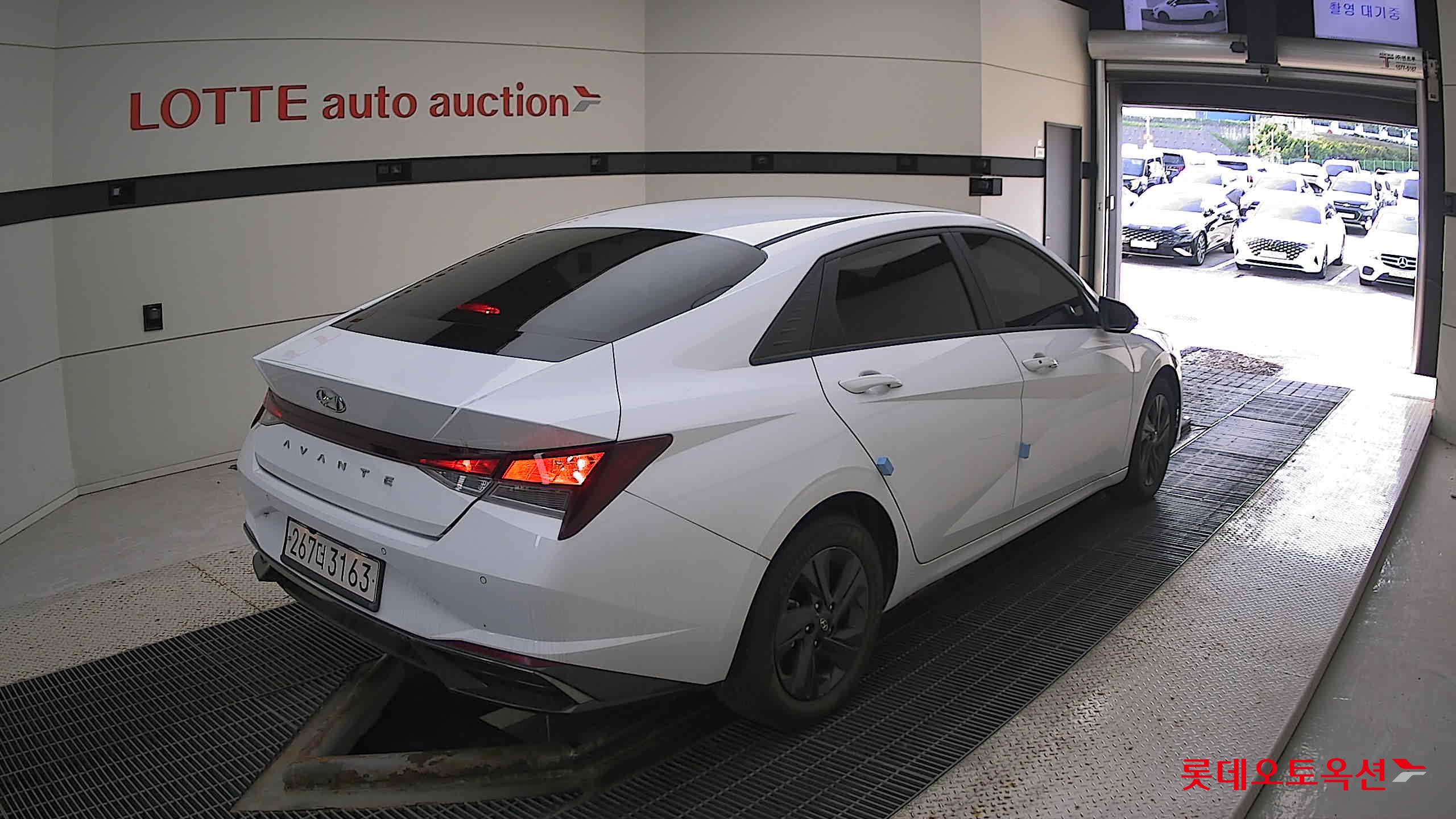 Hyundai Avante Hybrid 2021 Белый из Кореи, фото 4