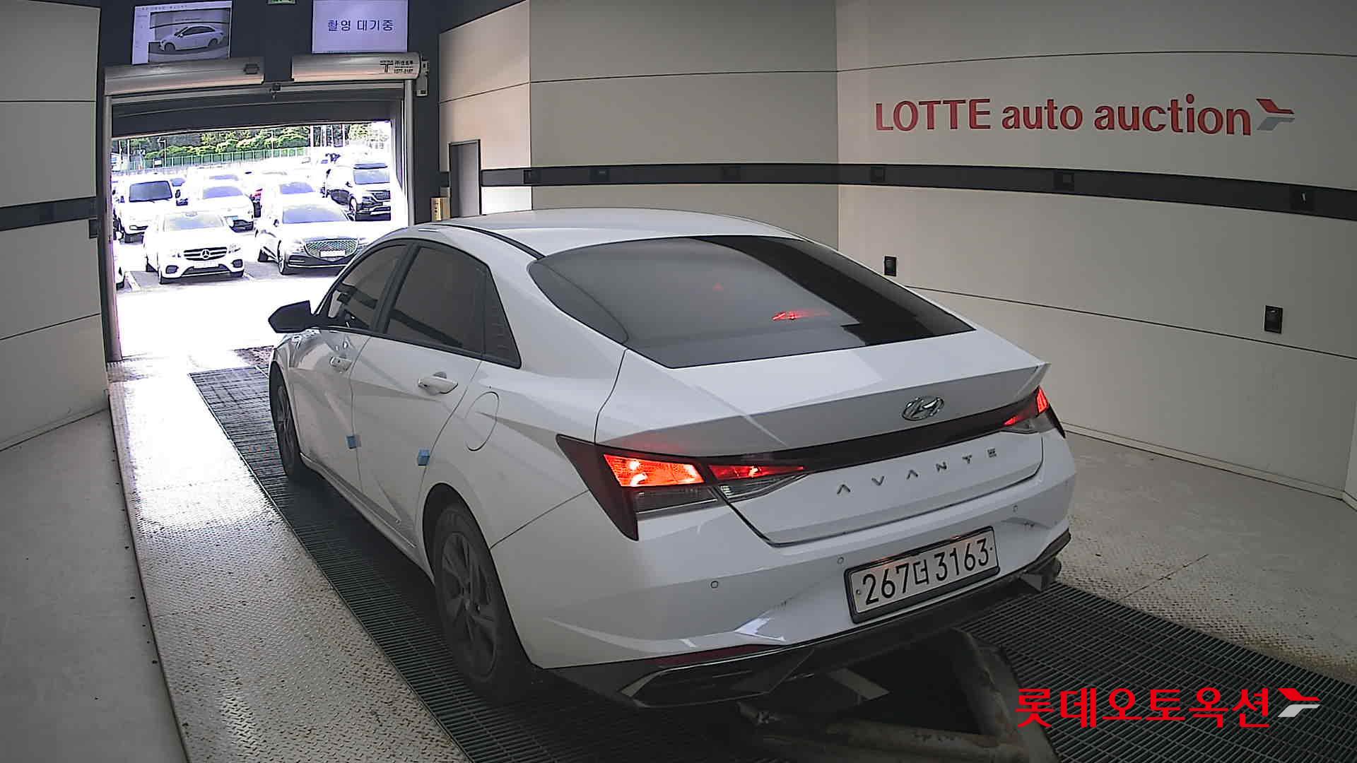 Hyundai Avante Hybrid id 3062750 из Кореи 9