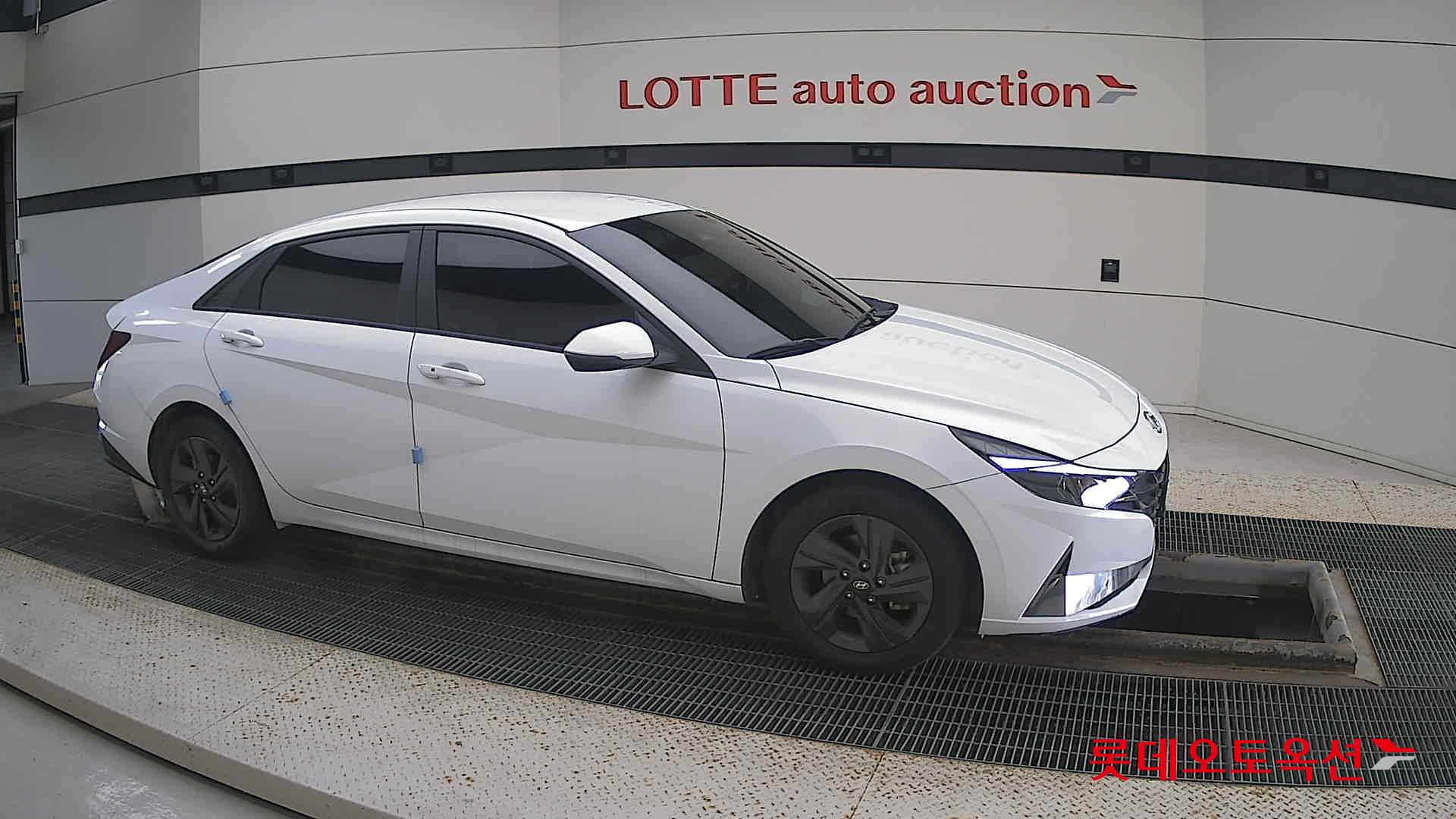 Hyundai Avante Hybrid id 3062750 из Кореи 17