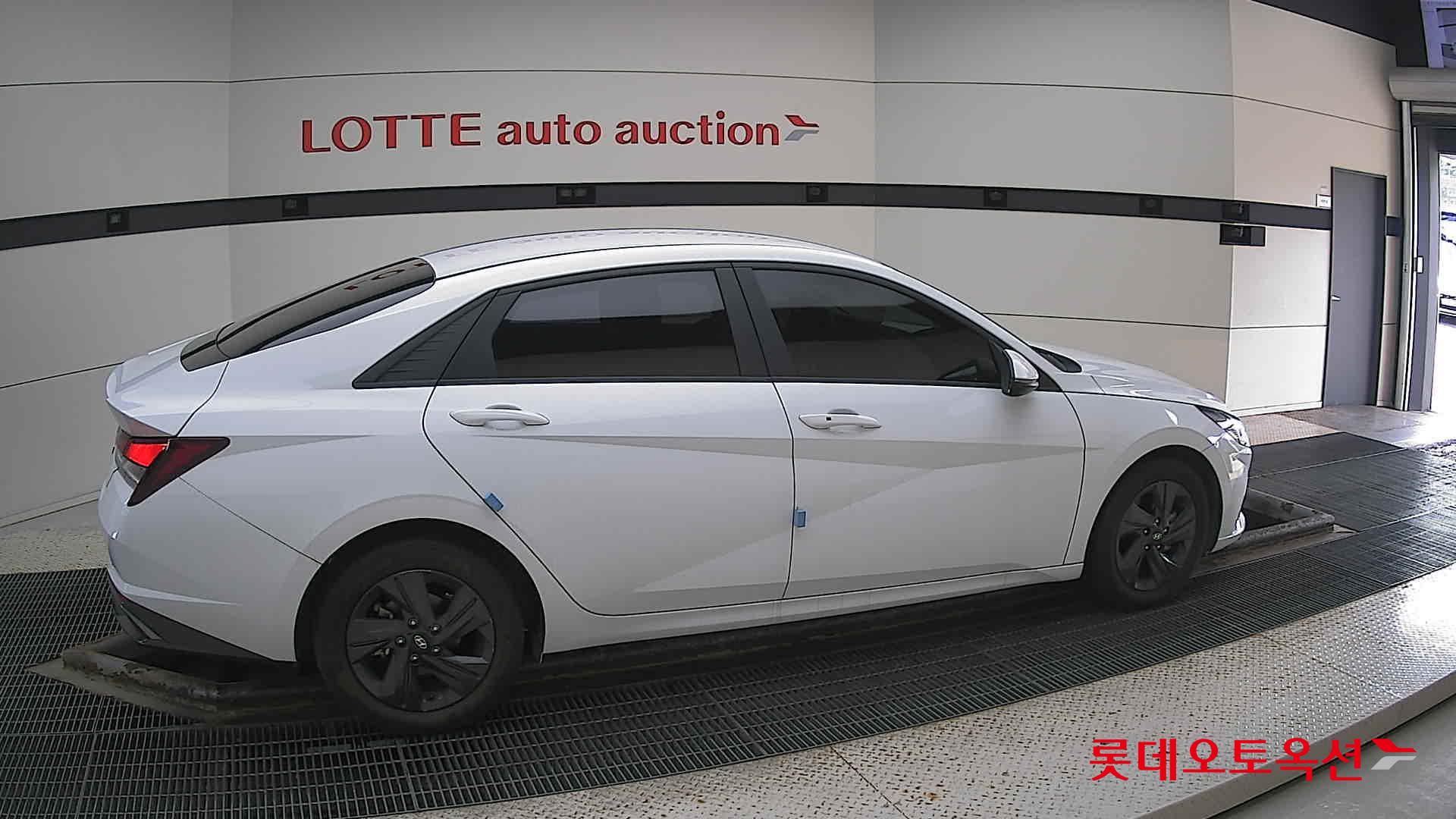 Hyundai Avante Hybrid id 3062750 из Кореи 18