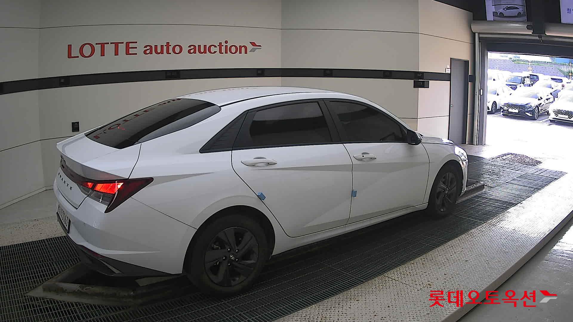 Hyundai Avante Hybrid id 3062750 из Кореи 19