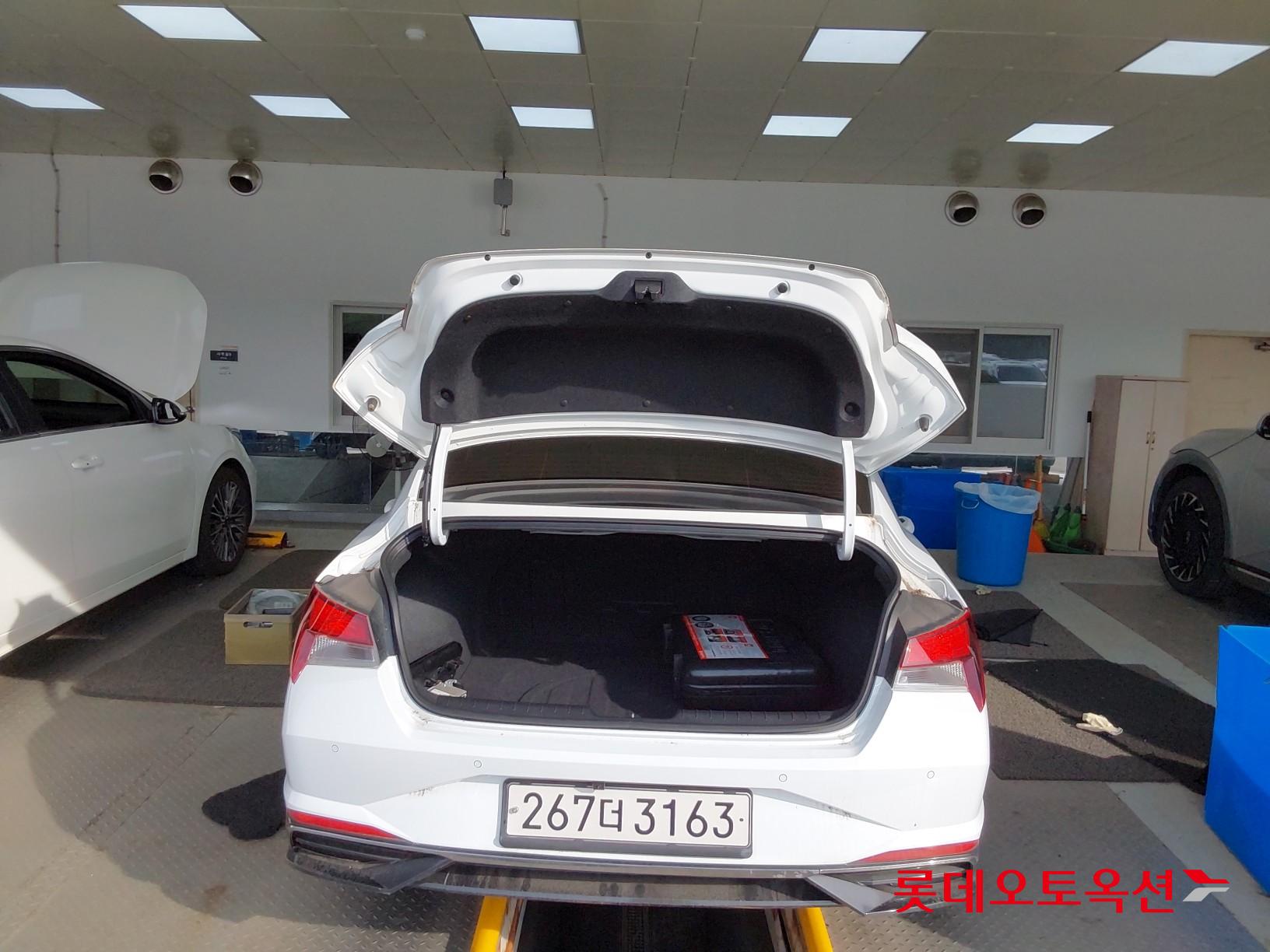 Hyundai Avante Hybrid id 3062750 из Кореи 37