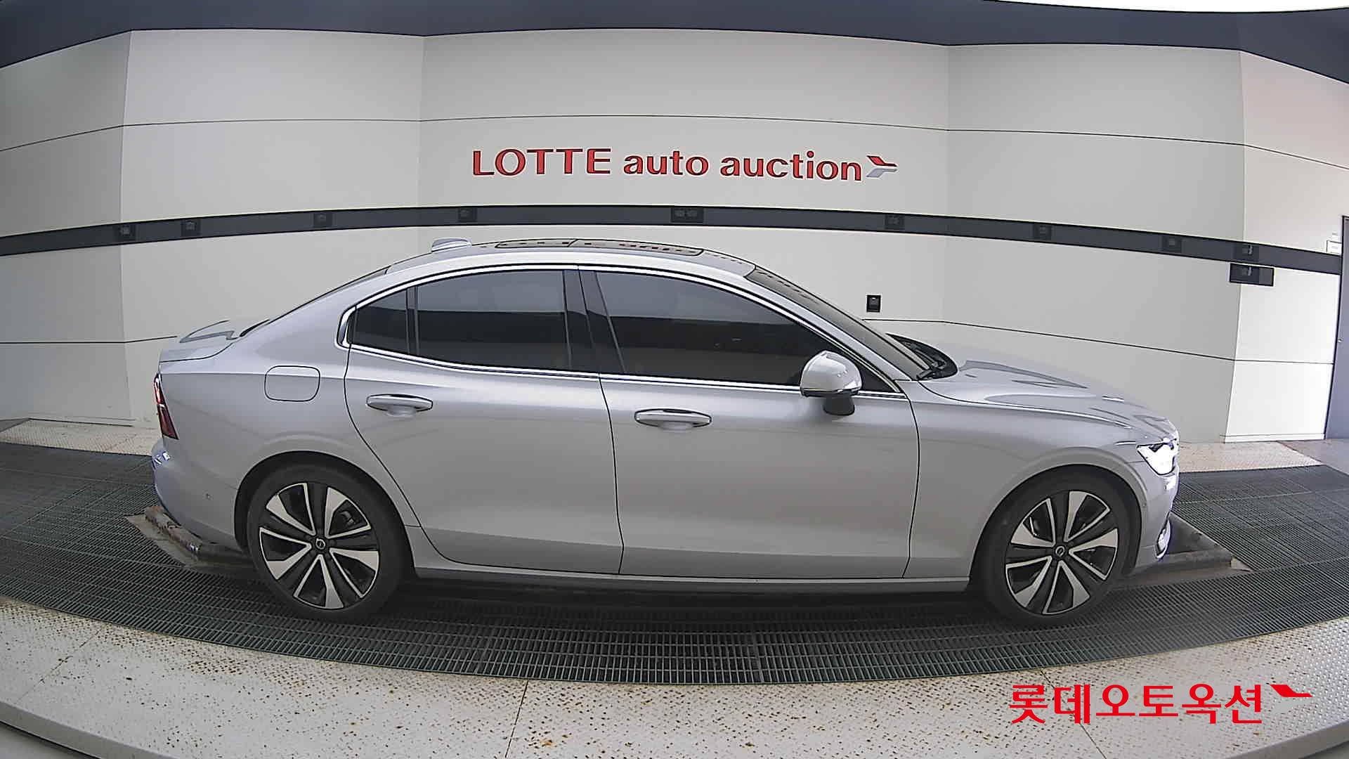 Volvo Volvo S60B5 2024 Другое из Кореи, фото 3