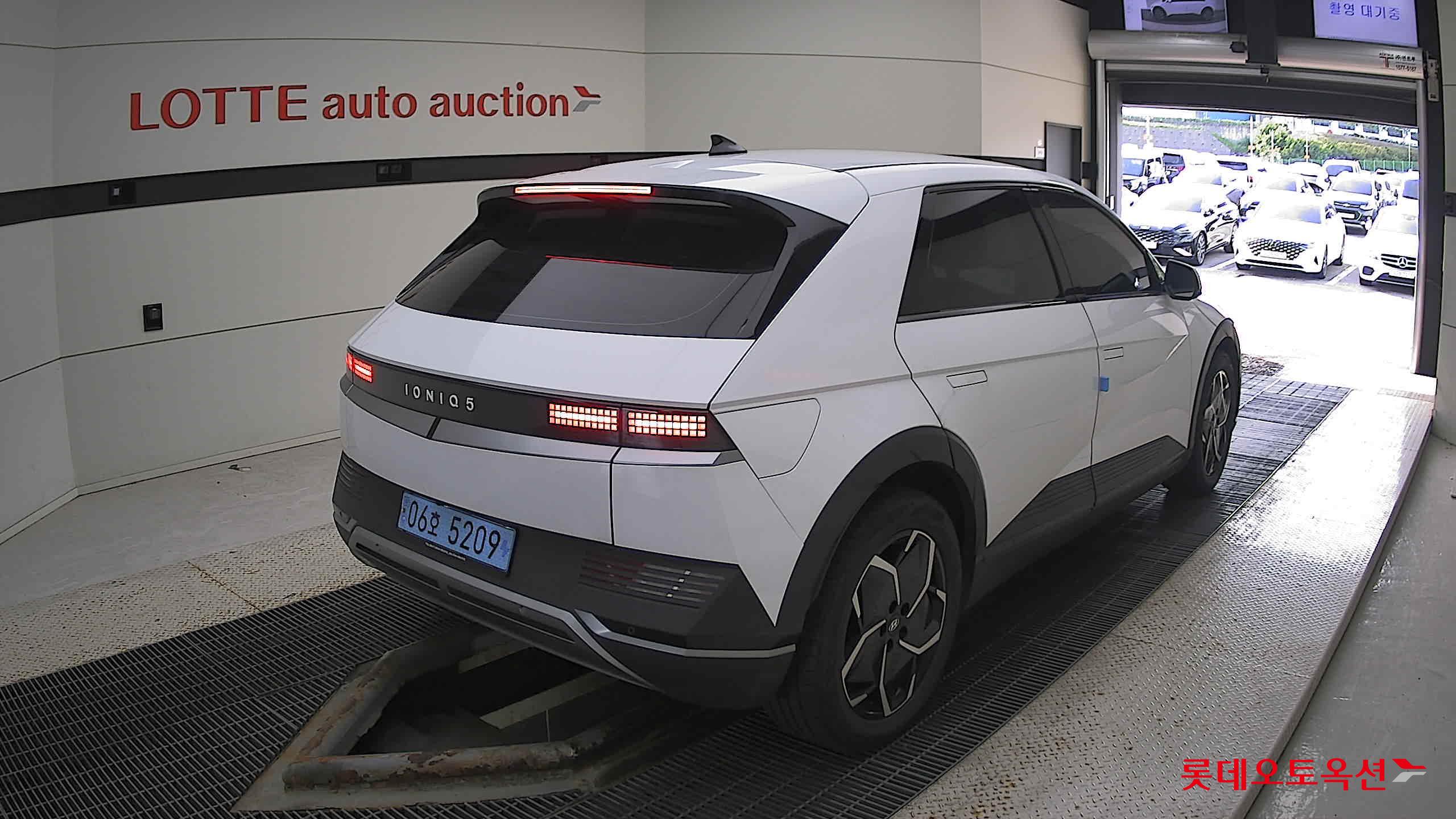 Hyundai IONIQ 5 2022 Белый из Кореи, фото 4