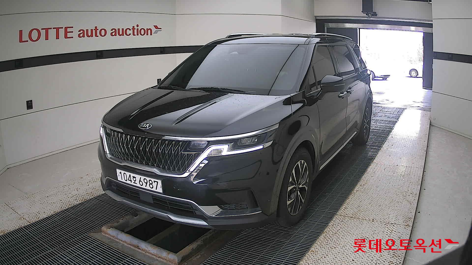 Kia Carnival 2021 Черный из Кореи