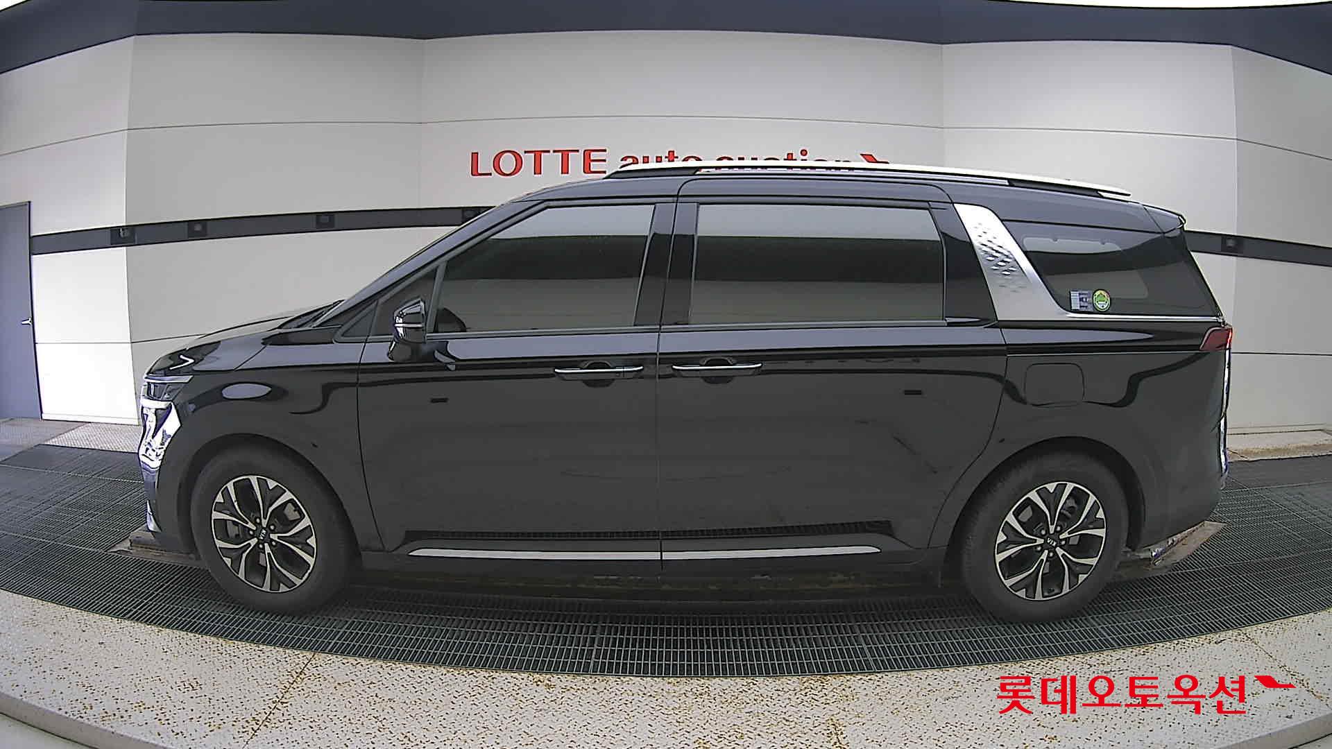 Kia Carnival id 3062792 из Кореи 7