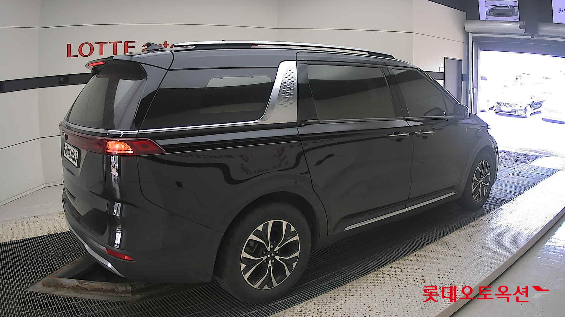 Kia Carnival id 3062792 из Кореи 19