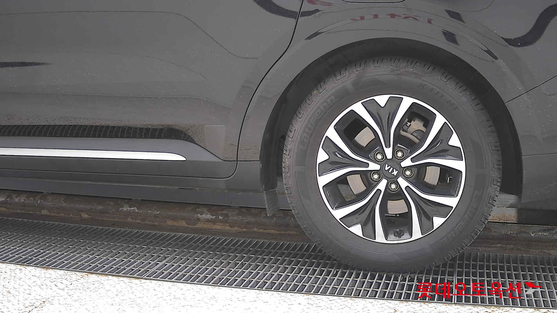 Kia Carnival id 3062792 из Кореи 22