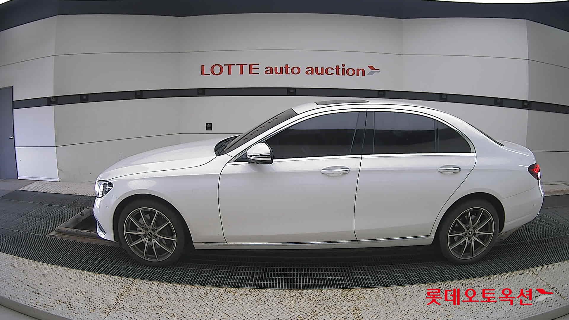 Mercedes-Benz Mercedes-Benz E300 e 4MATIC id 3062821 из Кореи 7