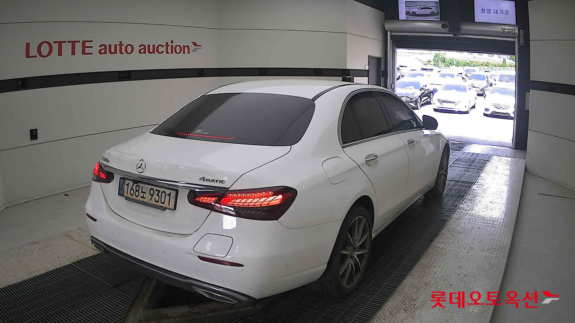 Mercedes-Benz Mercedes-Benz E300 e 4MATIC id 3062821 из Кореи 20