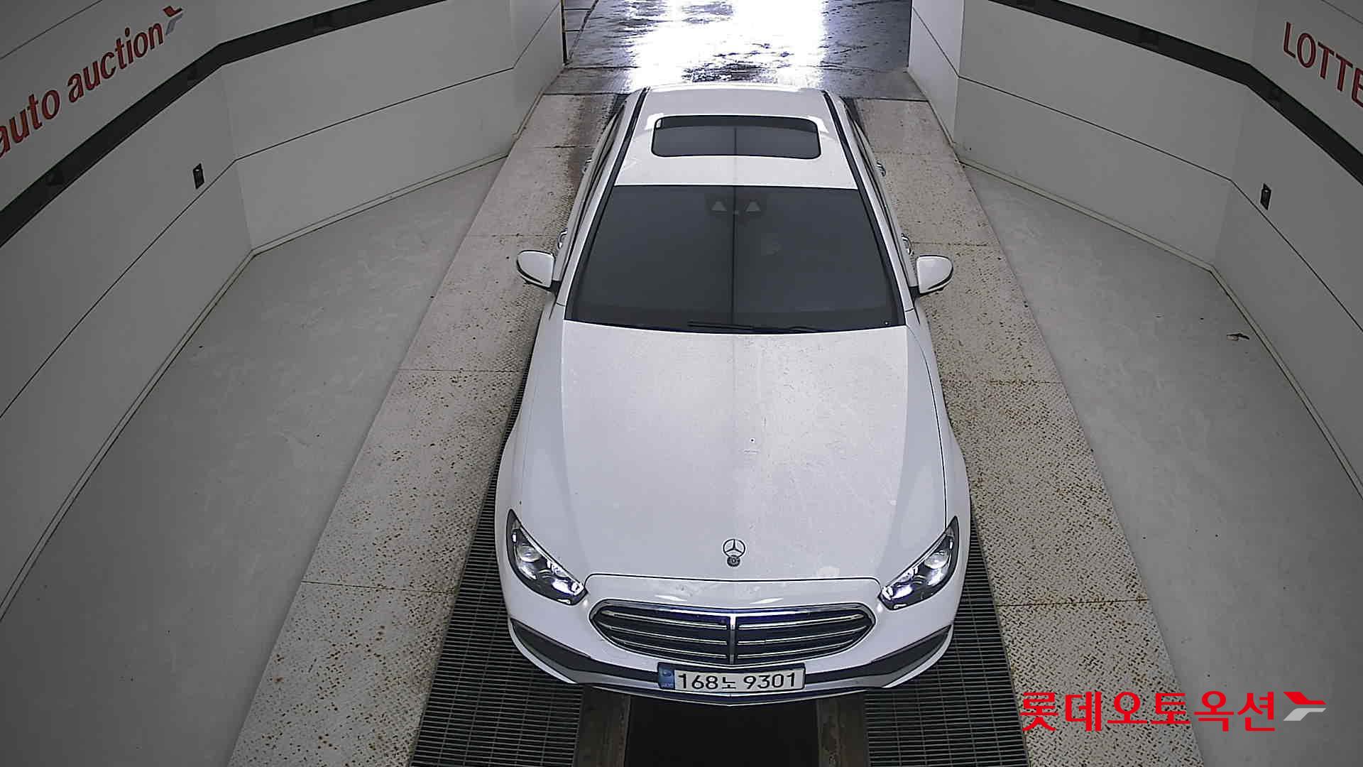 Mercedes-Benz Mercedes-Benz E300 e 4MATIC id 3062821 из Кореи 25