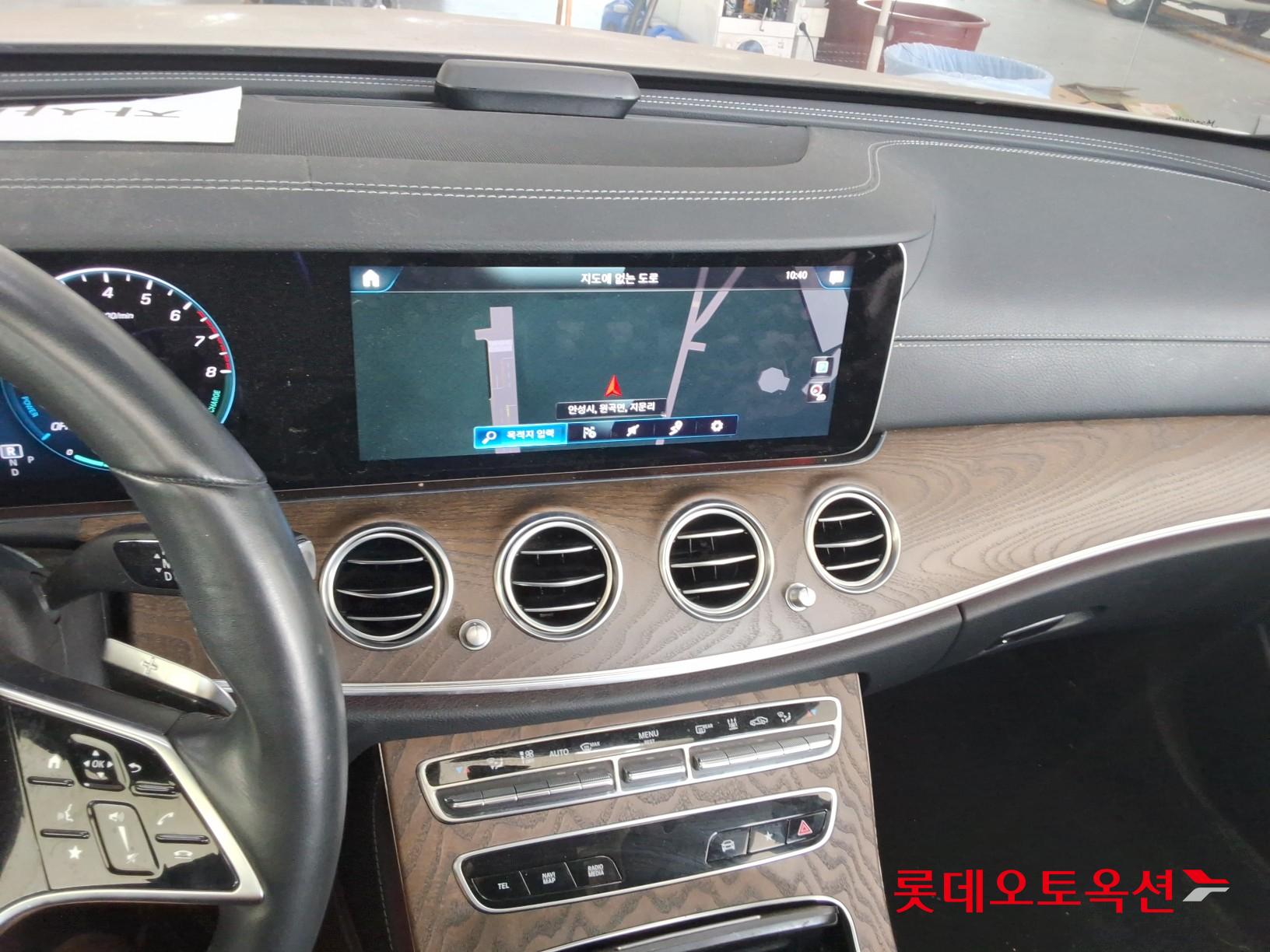 Mercedes-Benz Mercedes-Benz E300 e 4MATIC id 3062821 из Кореи 30